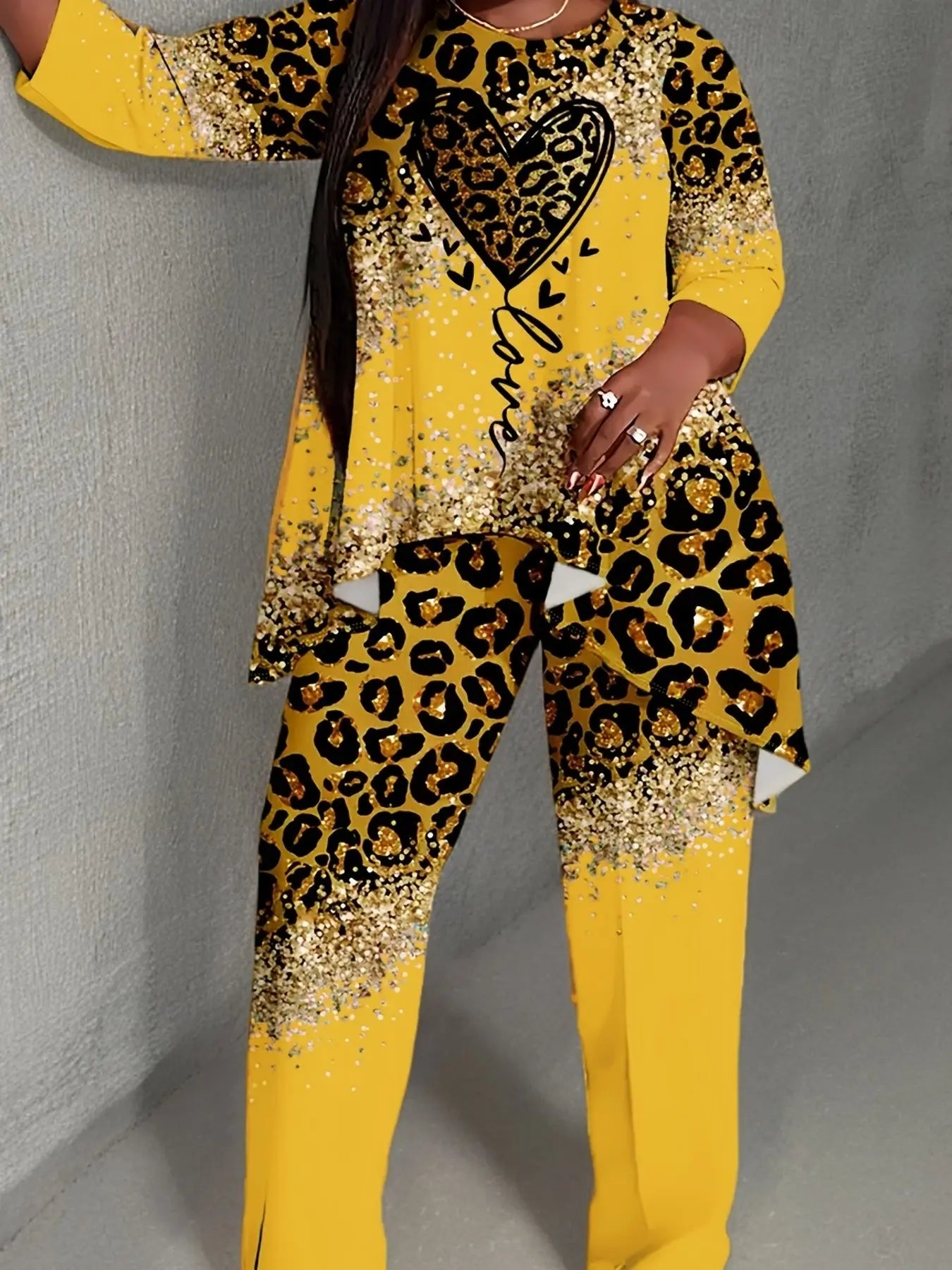 Leopard & Heart Print Plus-Size Set for Women - High-Low Hem, 3/4 Sleeves, Crew Neck Top & Pants Chic Le'Meek
