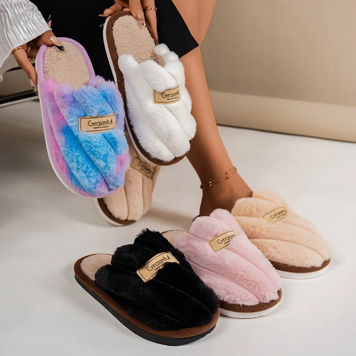 Women's Simple and Fashionable Indoor Home Comfort Warm Soft Bottom Silent Slippers Chic Le'Meek