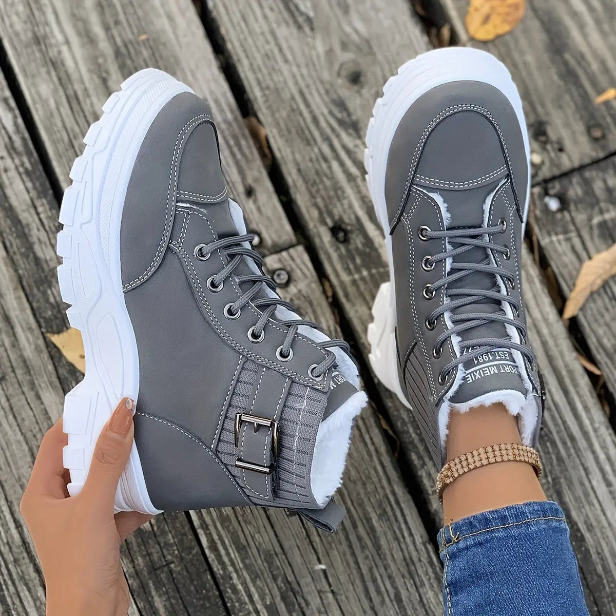 Velvet Warmth Snow Boots for Women - Thick, Non-Slip, Wear-Resistant High-Top Sports Shoes with Soft Insoles for Cold Winter Days - Perfect for Outdoor Activities Chic Le'Meek