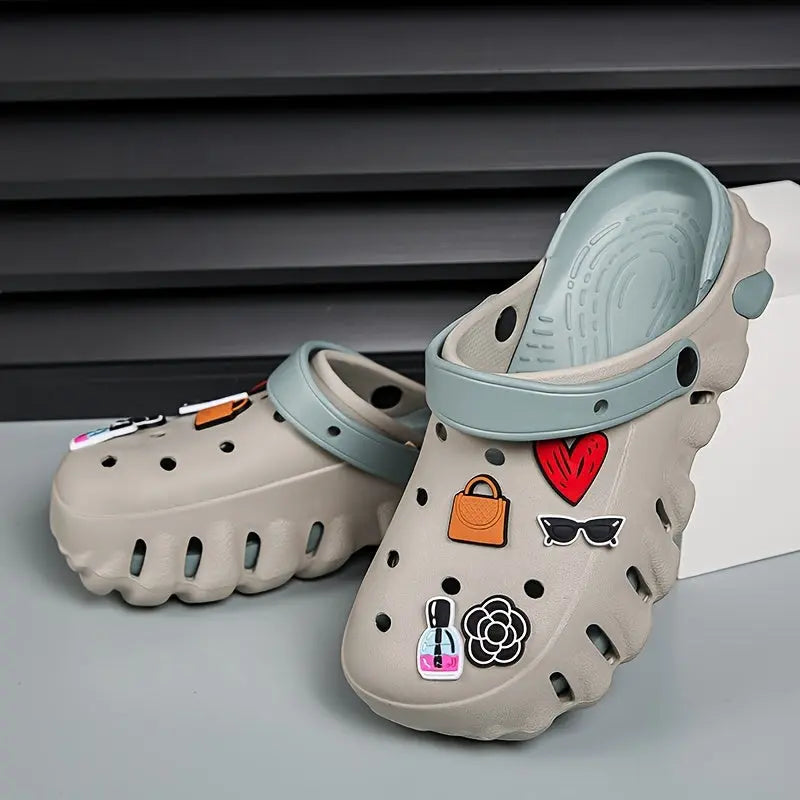 Women's Cartoon 3d Decor Clogs, Slip On Lightweight Soft Sole Garden Clogs, Closed Toe Summer Beach Shoes Chic Le'Meek