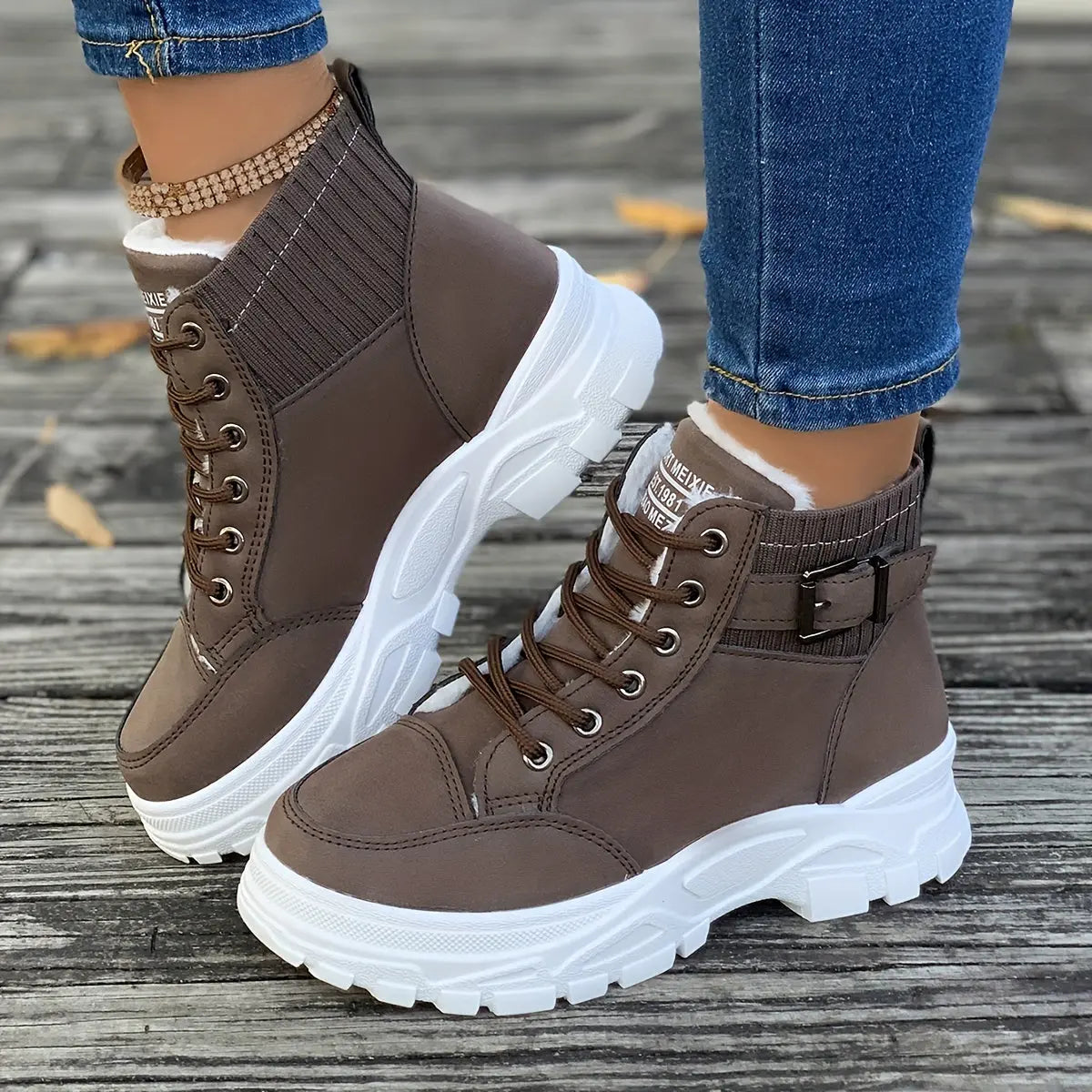 Velvet Warmth Snow Boots for Women - Thick, Non-Slip, Wear-Resistant High-Top Sports Shoes with Soft Insoles for Cold Winter Days - Perfect for Outdoor Activities Chic Le'Meek