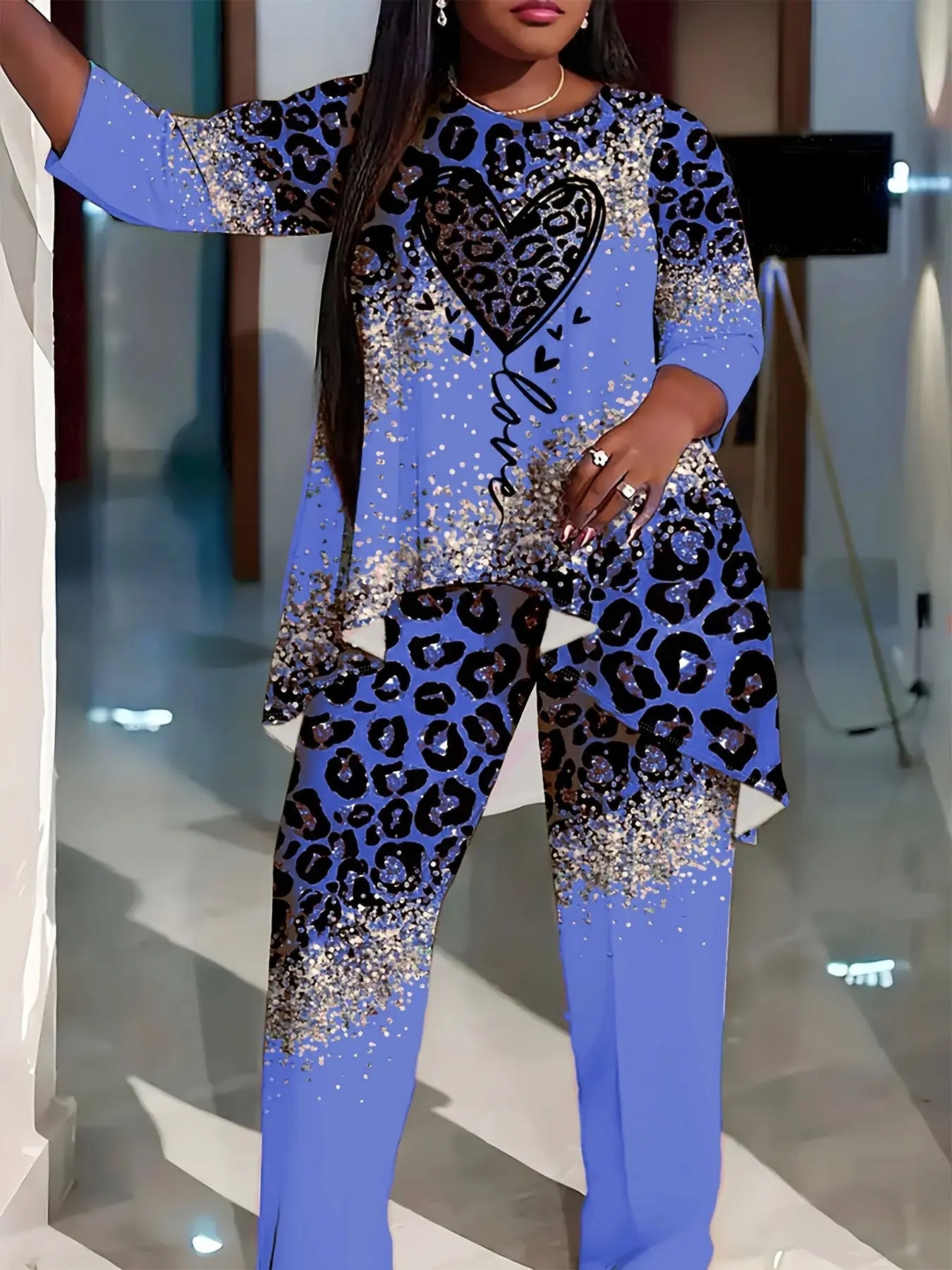 Leopard & Heart Print Plus-Size Set for Women - High-Low Hem, 3/4 Sleeves, Crew Neck Top & Pants Chic Le'Meek