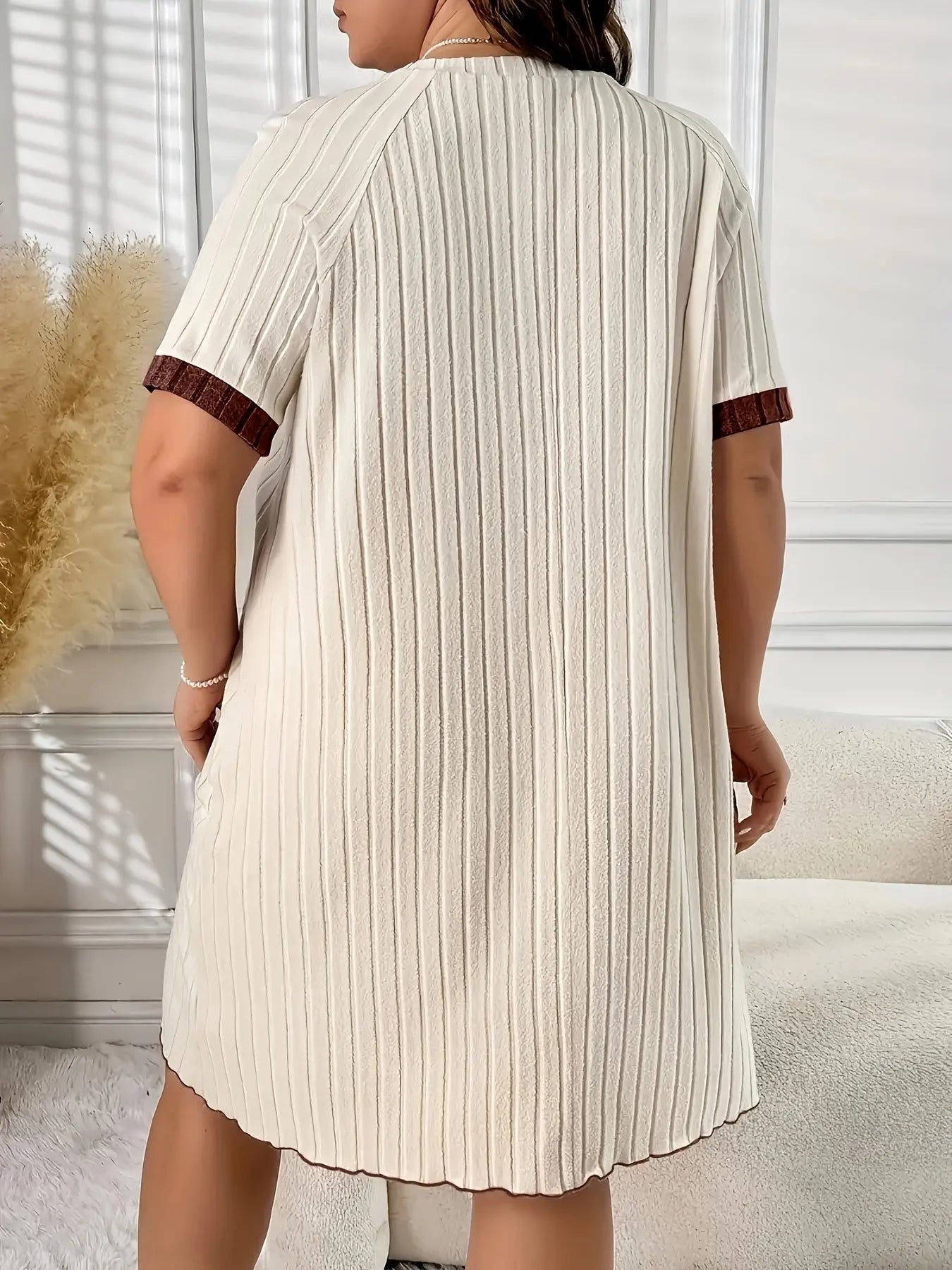 Plus Size Short-Sleeve Dress with Heart Embroidery Two-Piece Set Temu