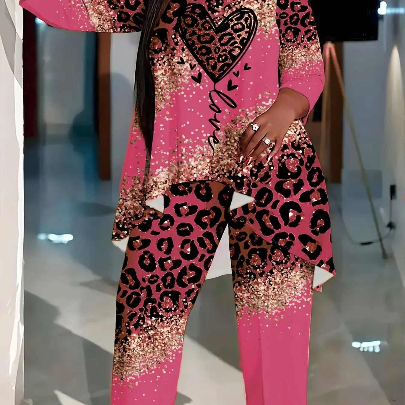 Leopard & Heart Print Plus-Size Set for Women - High-Low Hem, 3/4 Sleeves, Crew Neck Top & Pants Chic Le'Meek