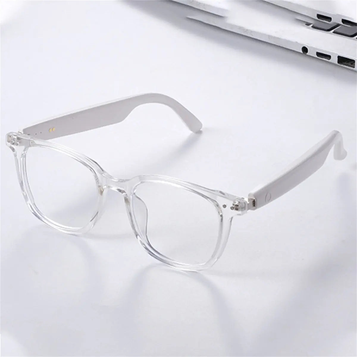 Wireless Smart Audio Fashion Glasses – Stylish Transparent & Black Frames, Immersive Sound, Call & Music Control, USB Rechargeable, Lightweight Titanium Frame for Sports, Driving, and Outdoor Activities Chic Le'Meek