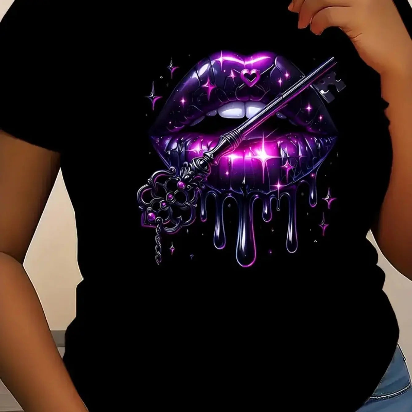 Plus Size Glowing Lip - Print T - Shirt for Women Casual Crew Neck, Medium Stretch Summer and Outdoor Fun Chic Le'Meek