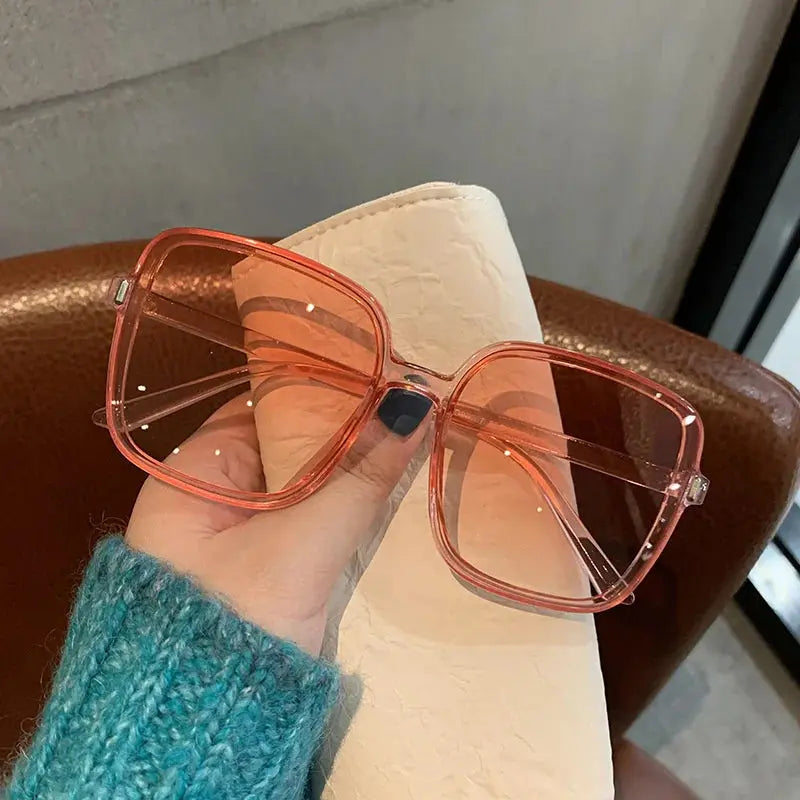Fashion Designer Square Sunglasses Woman Retro Vintage Gradient Sun Glasses Female Clear Lens Black White Oculos De Sol Chic Le'Meek