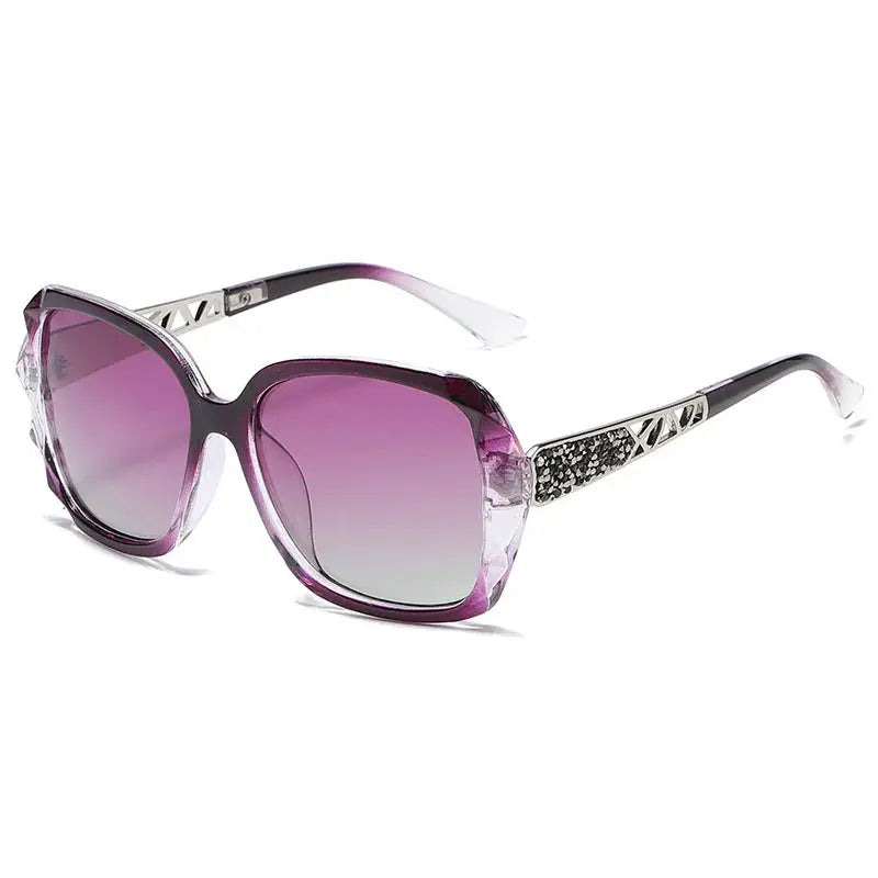 New Ladies' Sunglasses with High Sense and Diamond-encrusted Sunglasses Protect against Ultraviolet Rays in Summer. Temu
