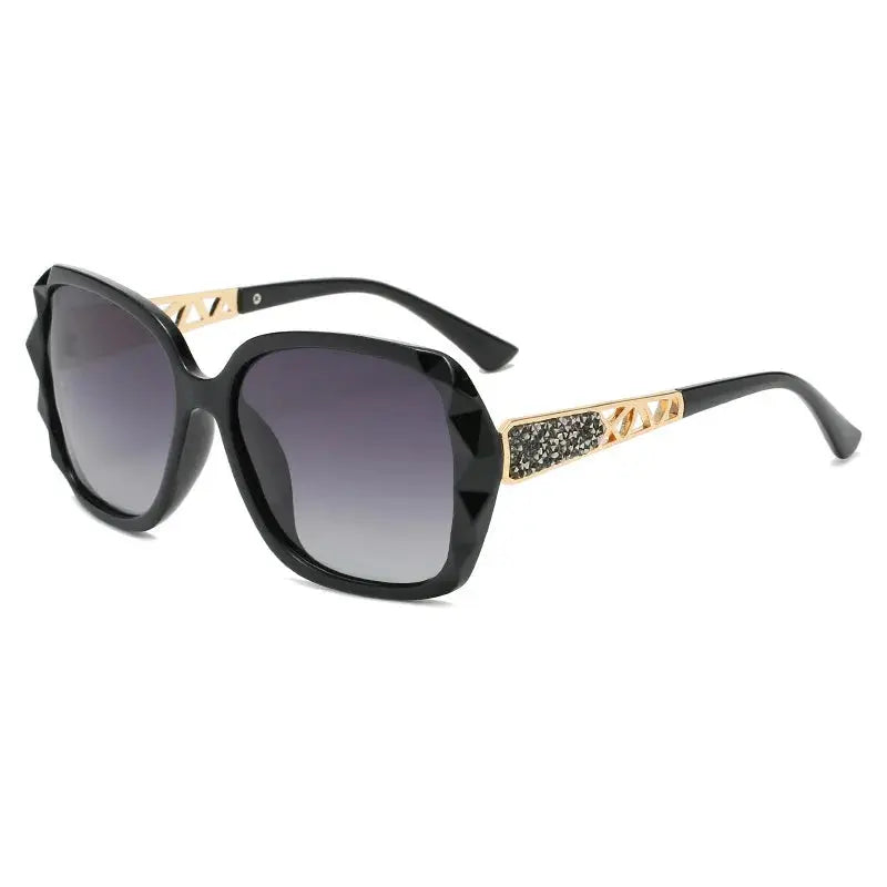 New Ladies' Sunglasses with High Sense and Diamond-encrusted Sunglasses Protect against Ultraviolet Rays in Summer. Temu