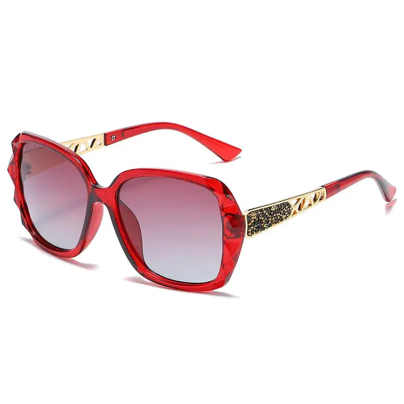 New Ladies' Sunglasses with High Sense and Diamond-encrusted Sunglasses Protect against Ultraviolet Rays in Summer. Temu