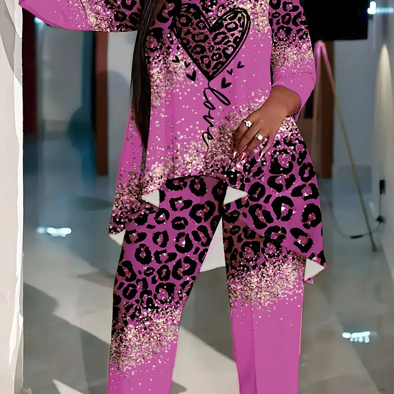 Leopard & Heart Print Plus-Size Set for Women - High-Low Hem, 3/4 Sleeves, Crew Neck Top & Pants Chic Le'Meek