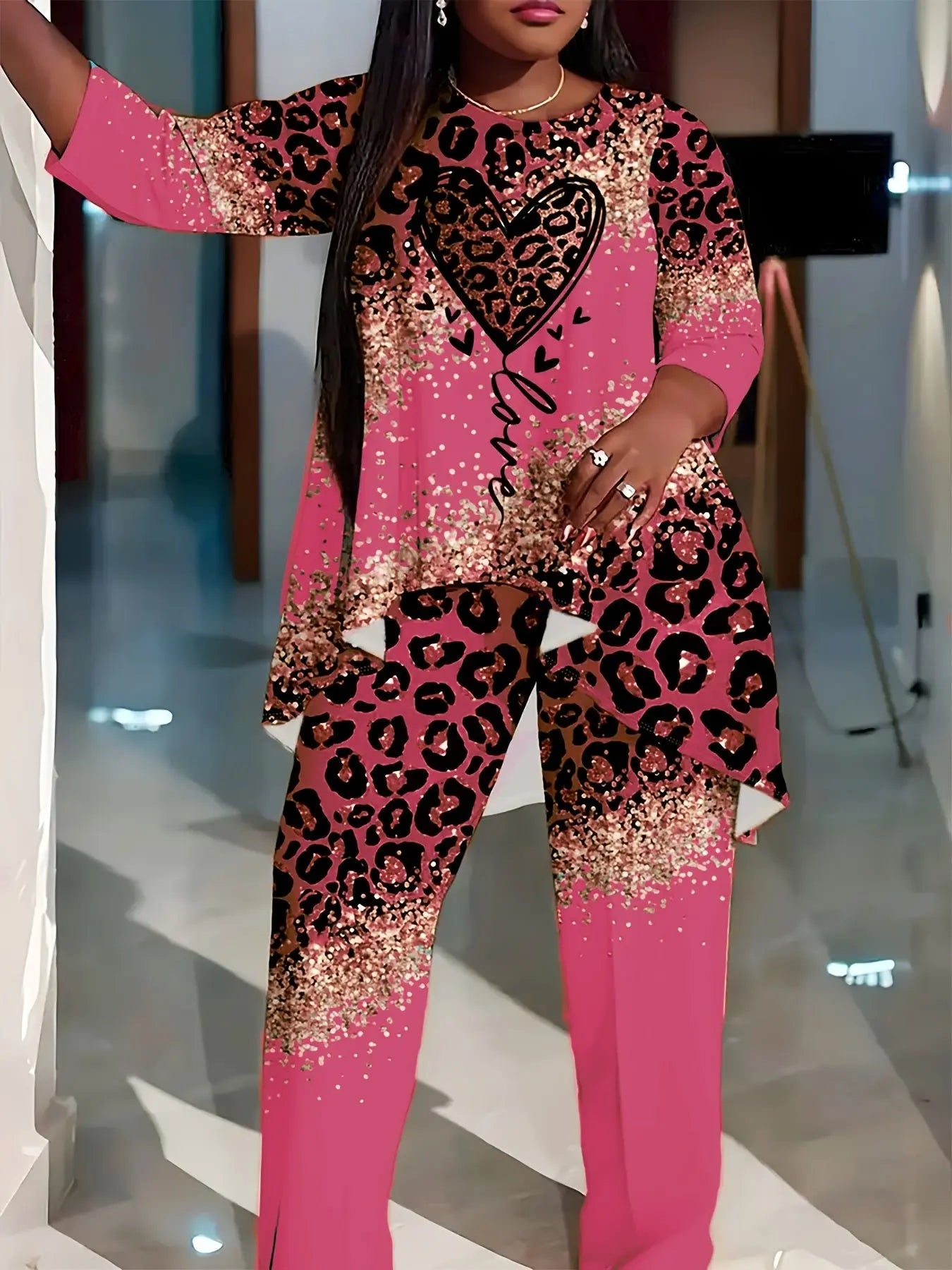 Leopard & Heart Print Plus-Size Set for Women - High-Low Hem, 3/4 Sleeves, Crew Neck Top & Pants Chic Le'Meek