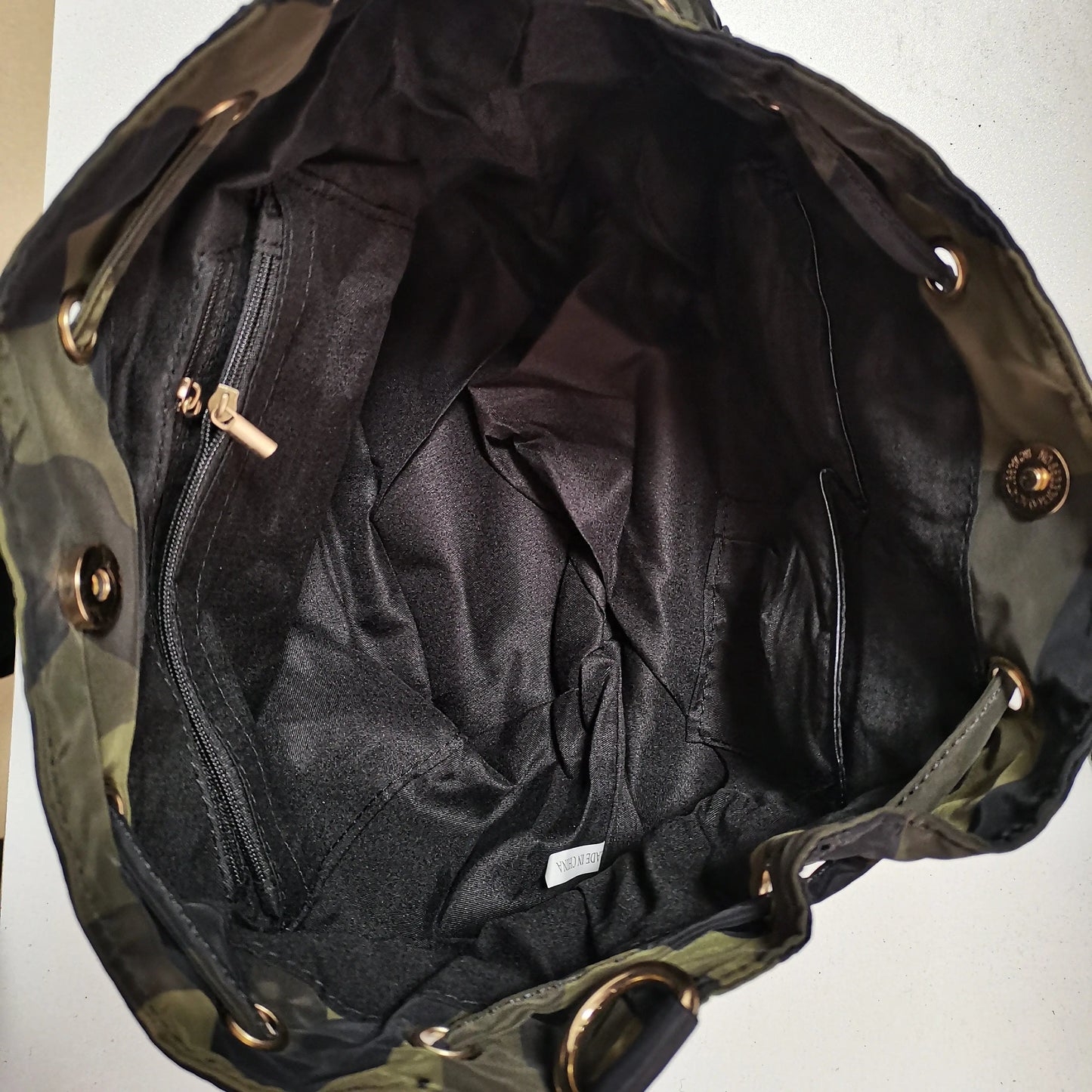 Small Camouflage Pattern Bucket Shoulder Bag - Durable Nylon Material, Classic Drawstring Closure, Polyester Lining, Edge Painted Temu