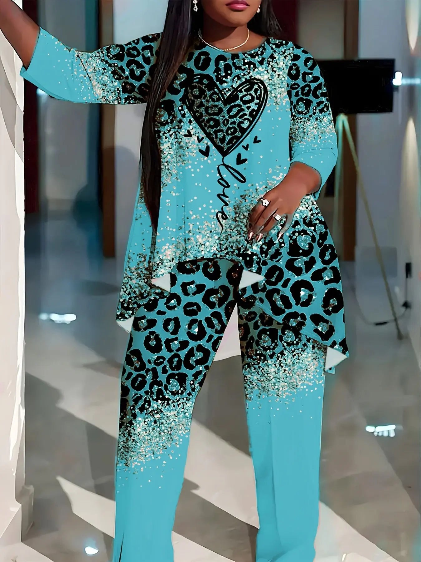 Leopard & Heart Print Plus-Size Set for Women - High-Low Hem, 3/4 Sleeves, Crew Neck Top & Pants Chic Le'Meek