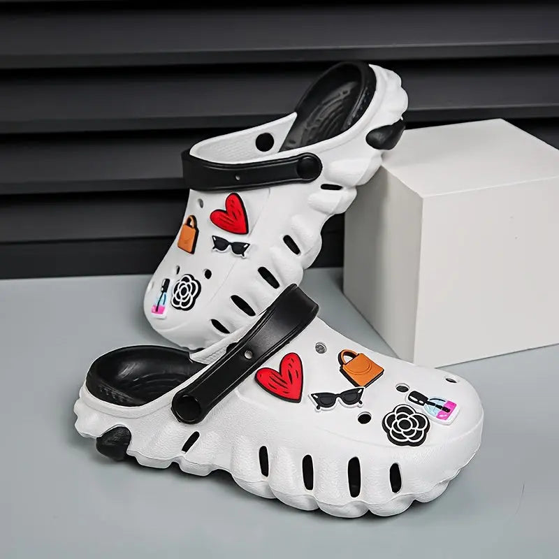 Women's Cartoon 3d Decor Clogs, Slip On Lightweight Soft Sole Garden Clogs, Closed Toe Summer Beach Shoes Chic Le'Meek