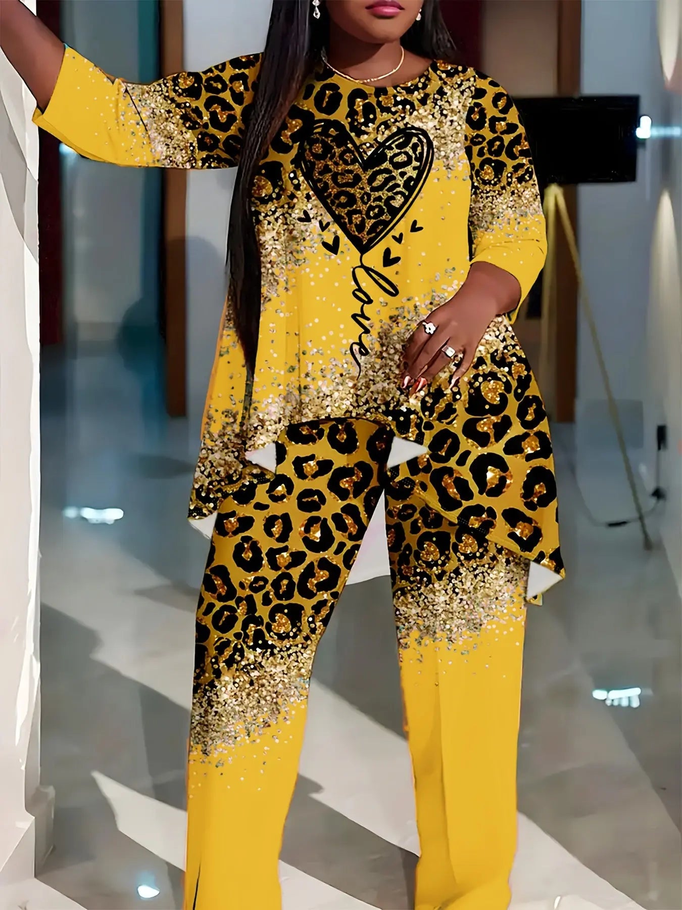 Leopard & Heart Print Plus-Size Set for Women - High-Low Hem, 3/4 Sleeves, Crew Neck Top & Pants Chic Le'Meek