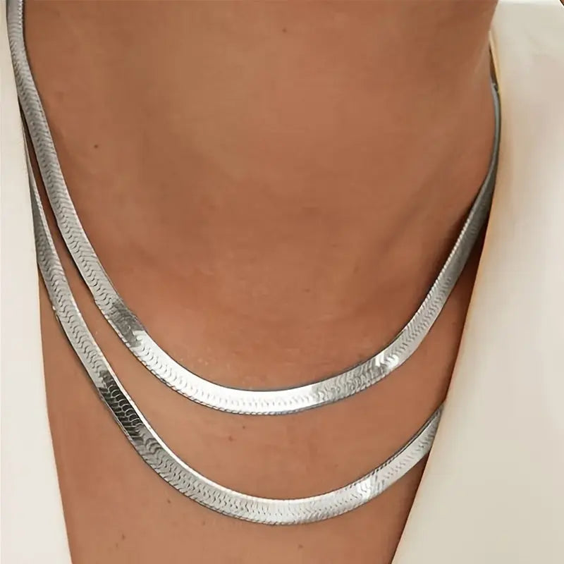 1pc Elegant Minimalist Multi-Layer Flat Snake Chain Necklace for Women - Golden-Tone Alloy Versatile Daily Wear & Holiday Gift Jewelry, Snake Jewelry Chic Le'Meek