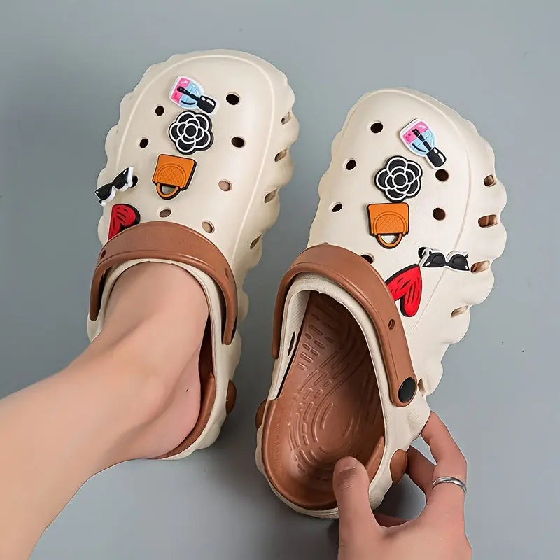 Women's Cartoon 3d Decor Clogs, Slip On Lightweight Soft Sole Garden Clogs, Closed Toe Summer Beach Shoes Chic Le'Meek