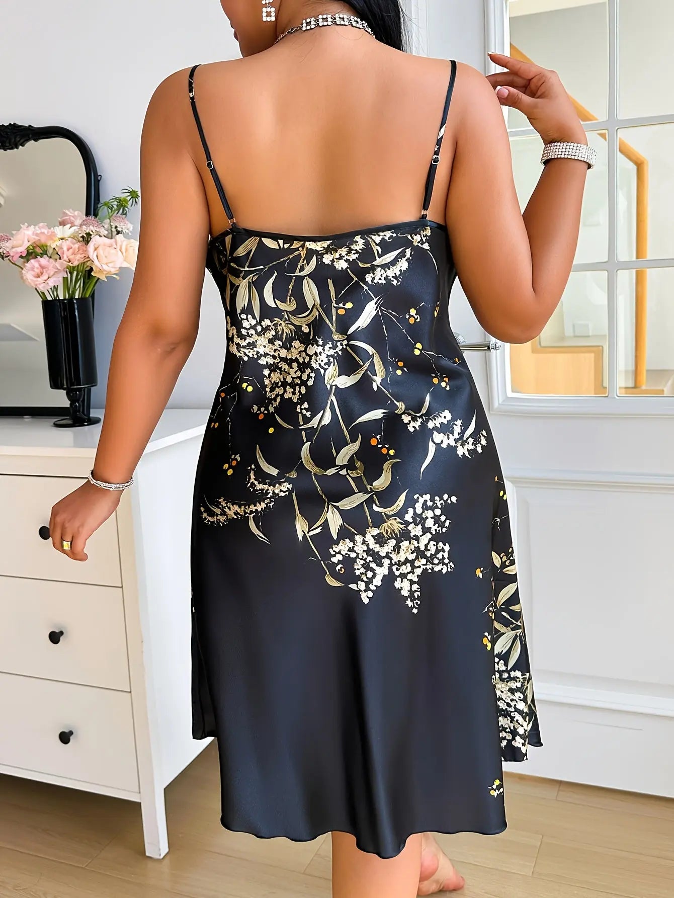 Plus Size Women's Black & Golden Floral Print Spaghetti Strap Nightgown Temu