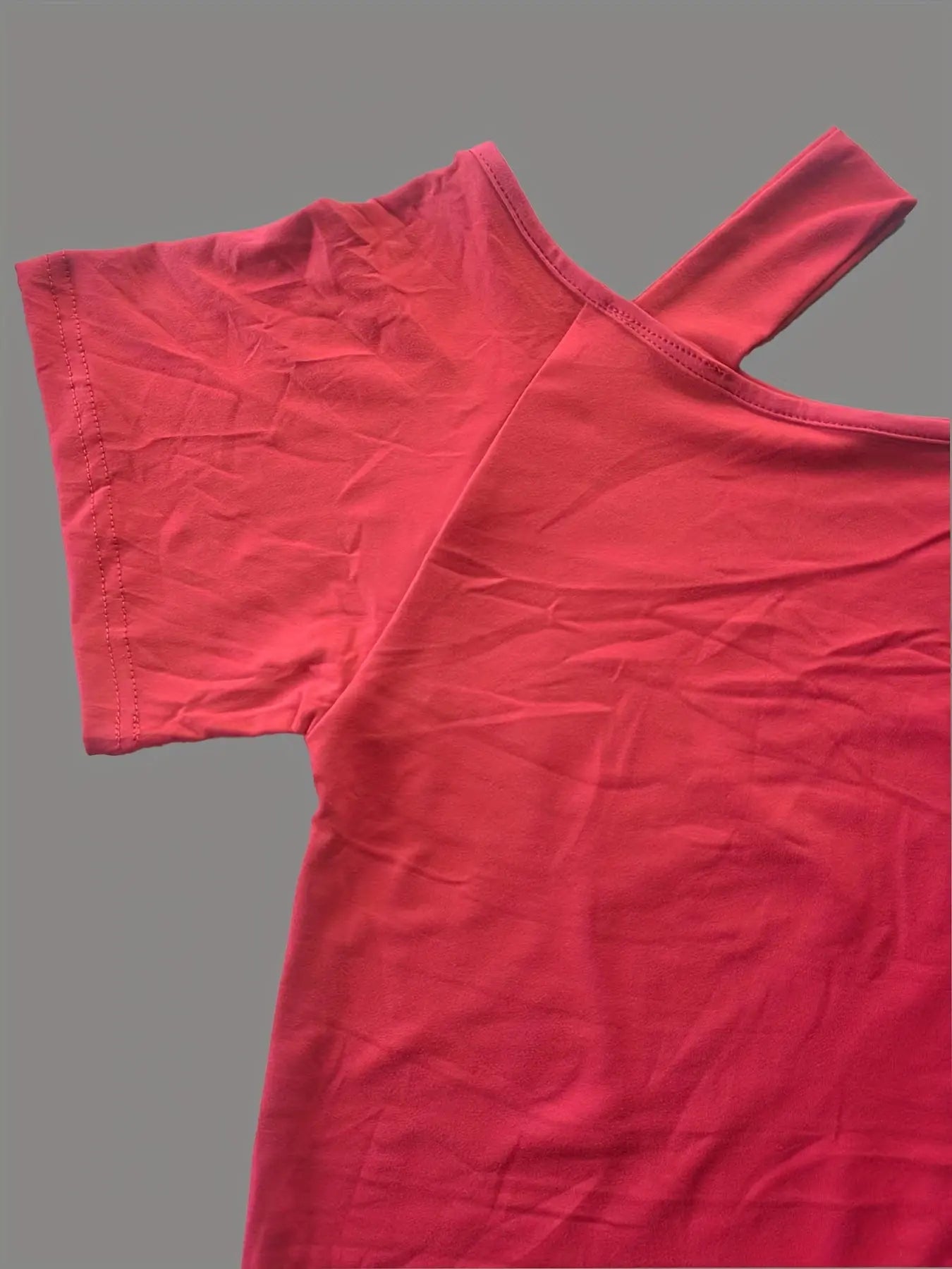 Women's Off-Shoulder Short Sleeve T-Shirt and Capri Pants Set - Casual Spring/Summer Outfit, Stylish Two-Piece Look, Polyester Blend, Asymmetrical Neckline, Perfect for Casual Attire, Casual Attire|Asymmetrical Neckline Top|P Chic Le'Meek