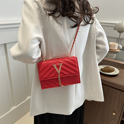 Trendy Design Shoulder Side Handbag Clutch with Chain Strap Solid Color Shoulder Bag, Casual PU Leather Chain Crossbody, Versatile Chic Design, Fashion Small Square Handbag