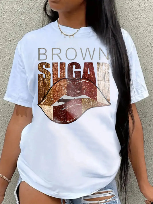 Plus - Size Women's Round - Neck T - shirt: "Brown Sugar" Lip Graphic, Comfortable & Stylish for Everyday Wear Chic Le'Meek
