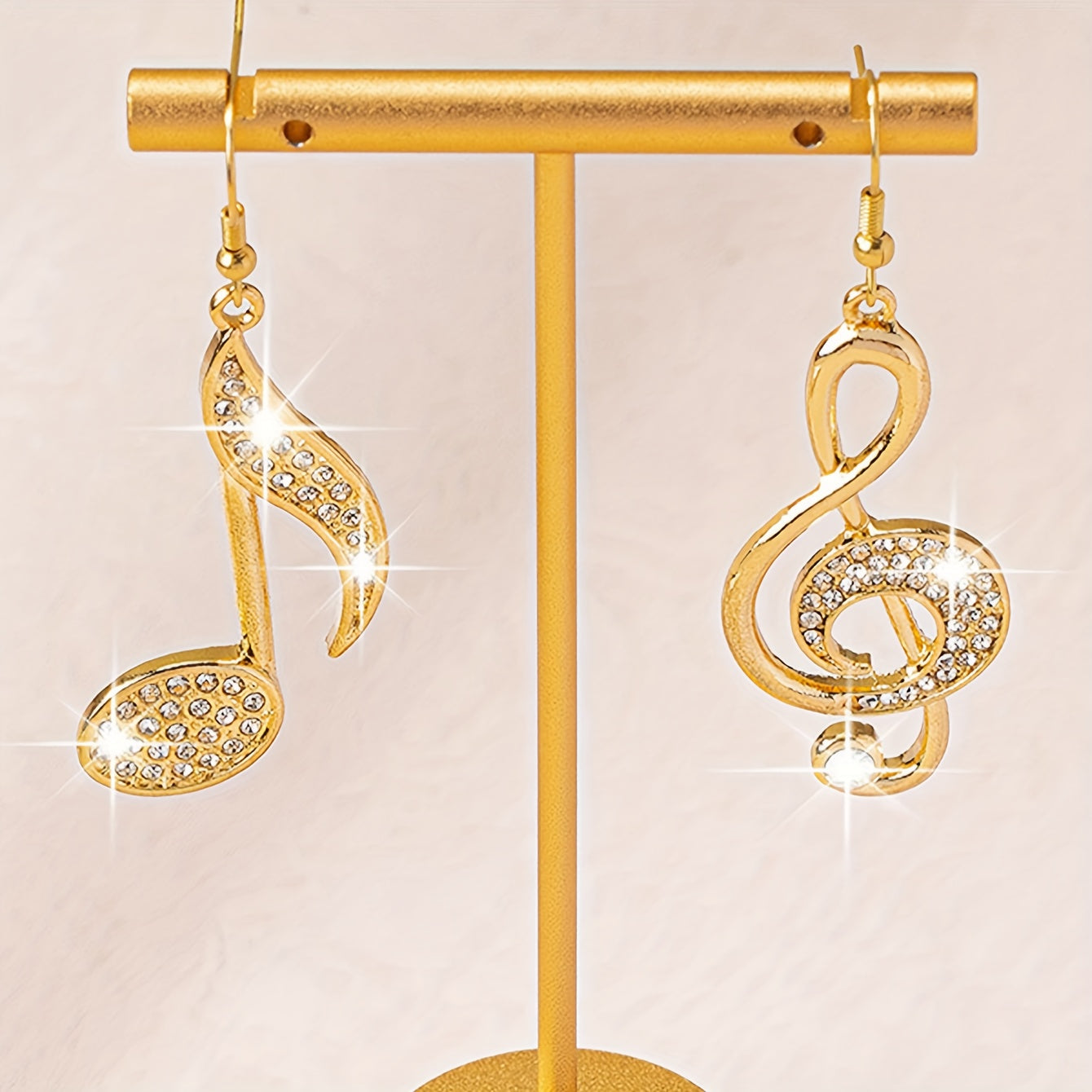 1 Pair - Glamorous Golden Music Symbol Earrings - Handcrafted with Sparkling Zircon, Dangle Design for Music Lovers - Delicate & Unique Fashion Accessory