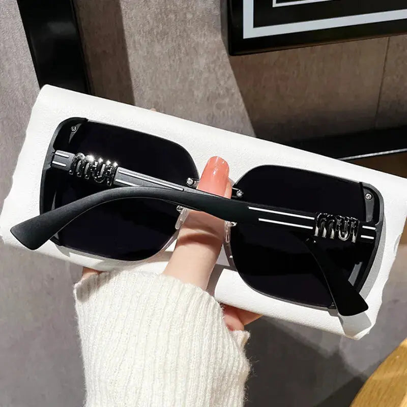 2024 New Fashion Cool Sunglasses Women Luxury Brand Letters Anti Strong Light Vintage Rimless Sun Glasses Ladies Gafas UV400 Temu