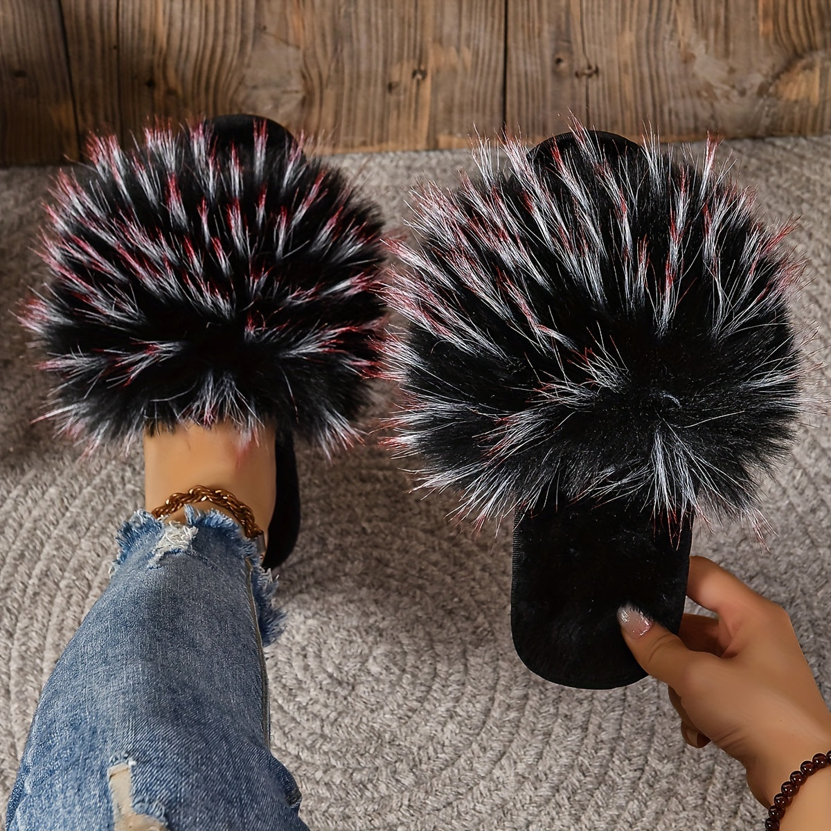 Cozy Faux Fur Slippers - Soft, Plush, Open-Toe Design for Comfortable Indoor Wear - Perfect for Relaxation at Home