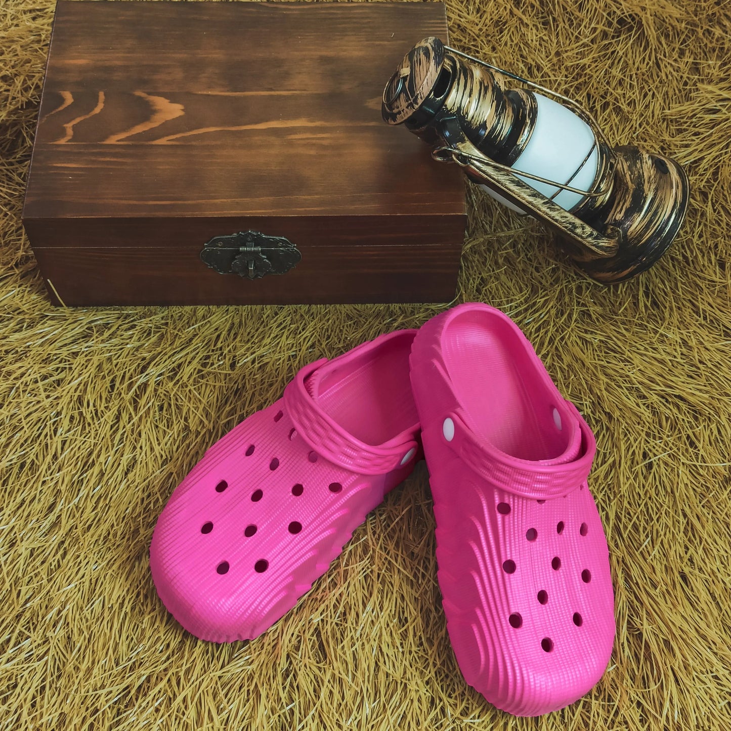 [Trendy EVA Clogs] Non-Slip EVA Clogs - Trendy Comfort Slides - Breathable, Thick Sole, Versatile for Indoor/Outdoor Wear in Black, Blue, Pink, Beige Chic Le'Meek