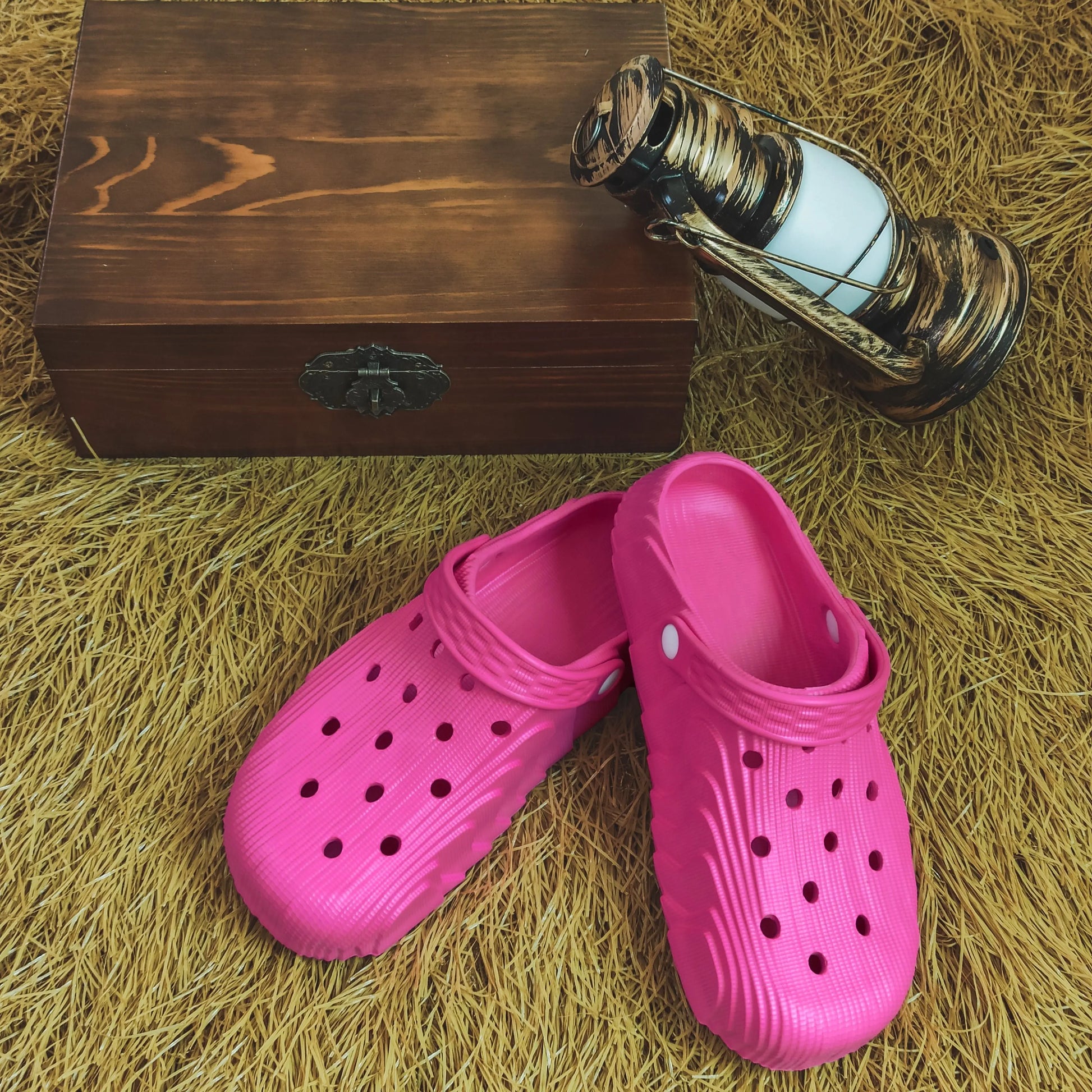[Trendy EVA Clogs] Non-Slip EVA Clogs - Trendy Comfort Slides - Breathable, Thick Sole, Versatile for Indoor/Outdoor Wear in Black, Blue, Pink, Beige Chic Le'Meek
